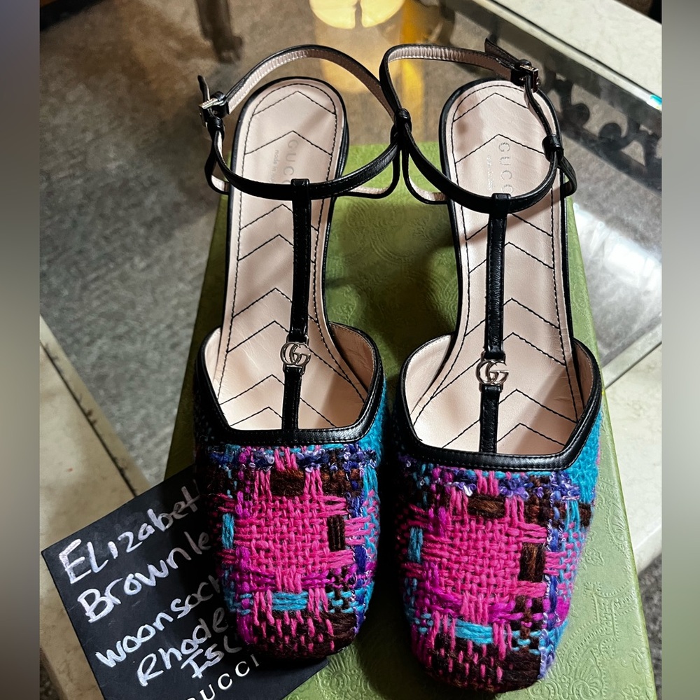Gucci Petite silver G matelassé T-bar pink and blue tweed sandal size 39 BNWB